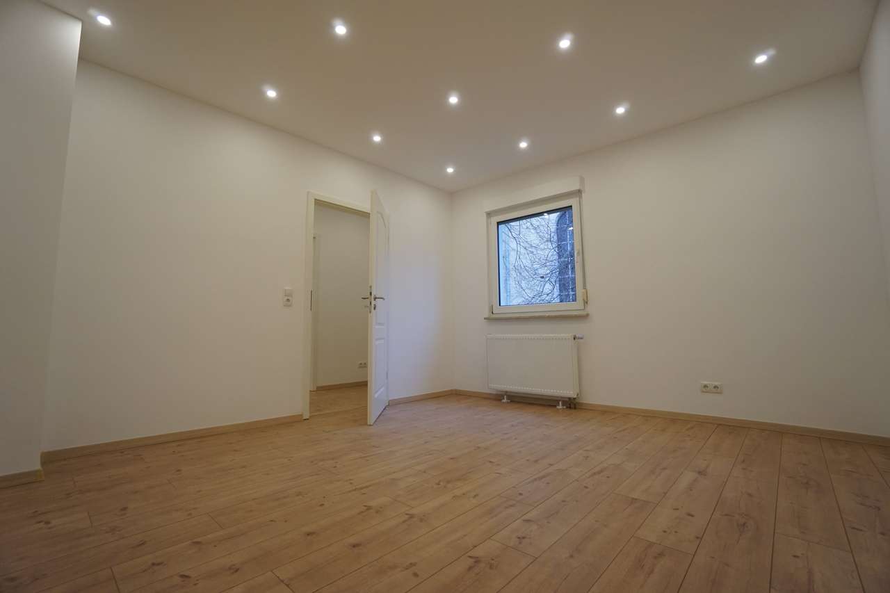 Traumhaftes Mehrfamilienhaus in Worms: Ihr neues Zuhause in bester Lage!