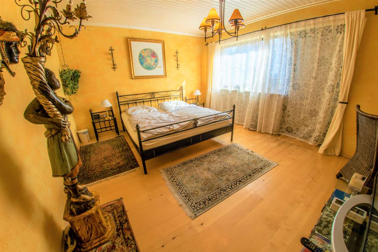 Schlafzimmer 1 1 OG Schlafzimmer 1 1 OG