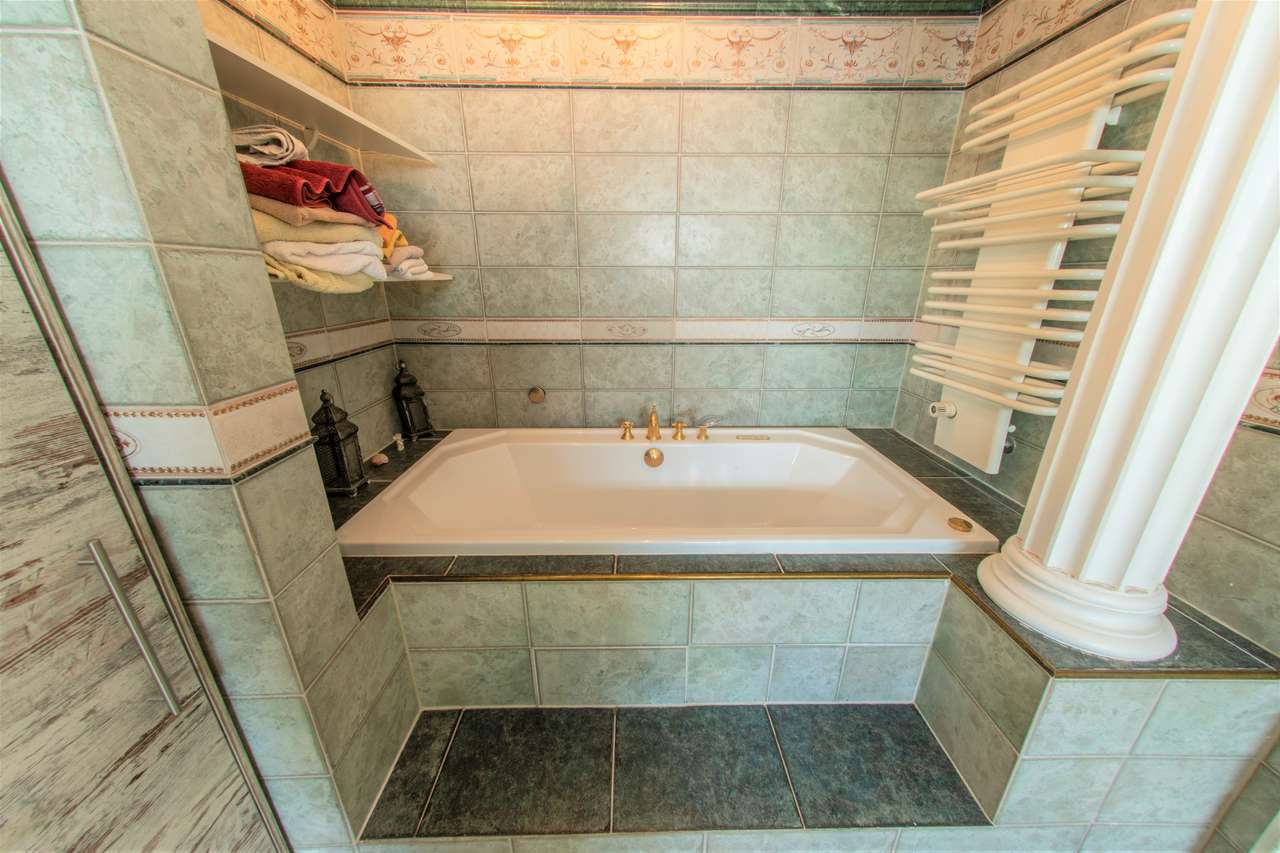 Jakuzzi Jakuzzi