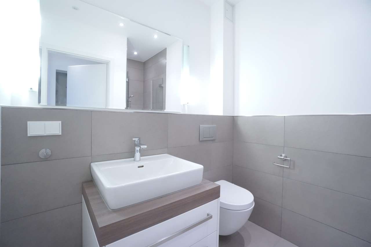 Badezimmer EG Badezimmer EG